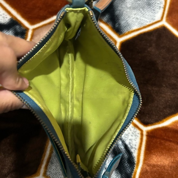 Coach Vintage Teal Leather Wristlet with Gold Accent - Picture 3 of 7